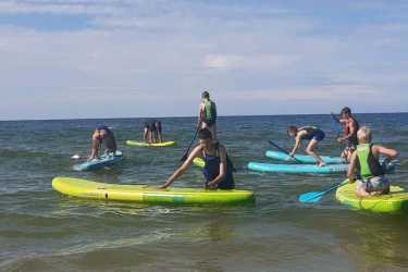 „FABRYKA ATRAKCJI”: Laser Tag, Wojskowy Biwak, Park Linowy, Sport, Integracja, Chill out. Ośrodek z basenem letnim. Kolonia 8-12 lat i obóz 13-16 lat